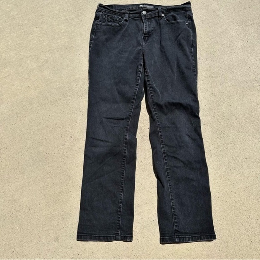 Wrangler 585 Straight Fit S2